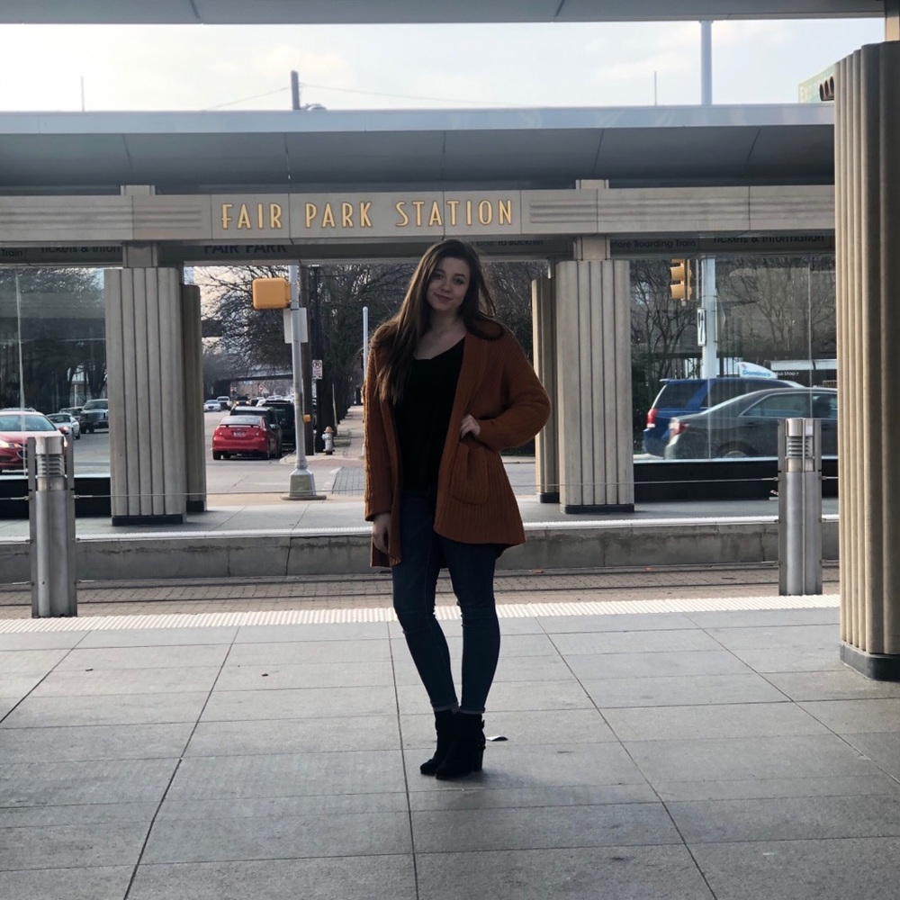 Meet your Posher, Savannah